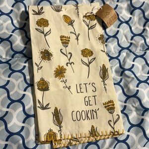 6/$20 NWT Let’s Get Cookin’ tea towel